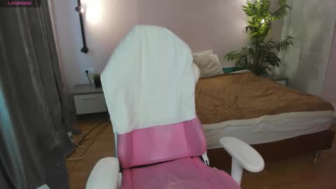 Lesya  online show from October 31, 2025, 9:21 am