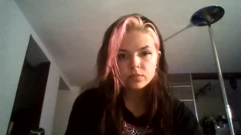 Ivy online show from June 17, 2026, 3:53 am
