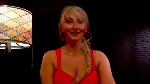 leticiareys online show from November 29, 2025, 11:41 pm