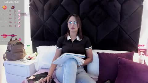 Snapshot of letiziia_sky chatting on January 22, 2025, 8:49 pm letiziia online show from January 22, 2025, 8:49 pm