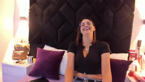 Snapshot of letiziia_sky chatting on February 3, 2025, 8:24 pm letiziia online show from February 3, 2025, 8:24 pm
