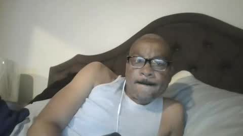 letmegetsum2 online show from May 27, 2026, 9:06 am