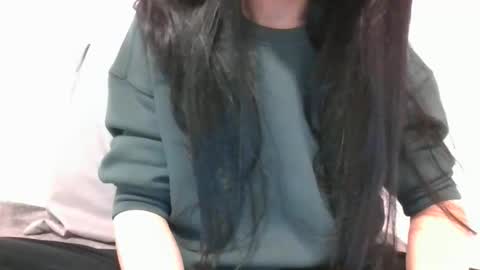 lets_play143 online show from April 19, 2026, 5:18 am