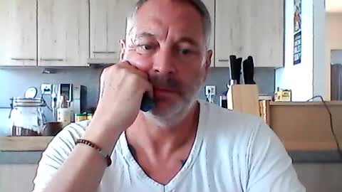letshavefun2gether68 online show from August 5, 2026, 7:33 am