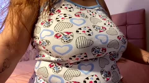 Snapshot of lety_hot chatting on January 29, 2025, 11:41 am lety hot online show from January 29, 2025, 11:41 am