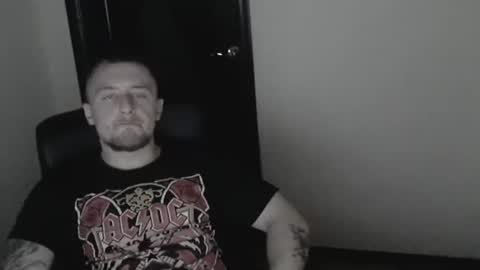 lev1ngston online show from December 24, 2024, 9:44 pm