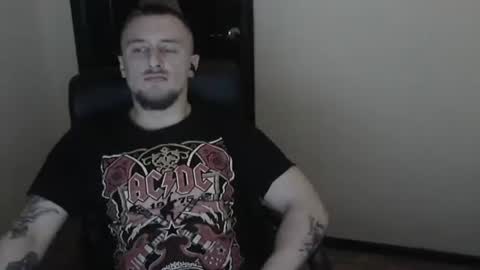 lev1ngston online show from January 8, 2025, 6:41 pm