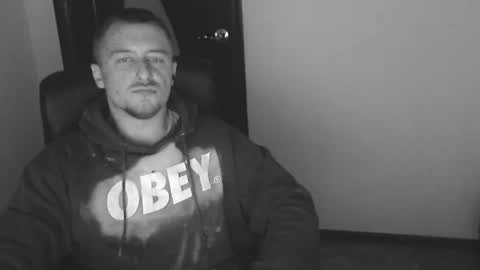 lev1ngston online show from January 20, 2025, 10:07 am