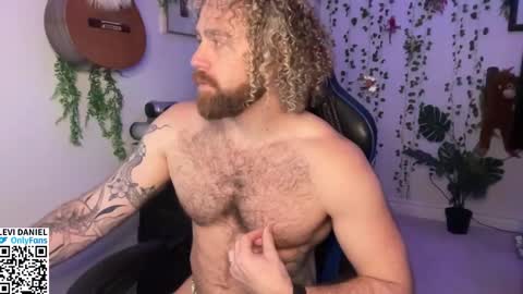 Snapshot of levi_daniel chatting on January 16, 2026, 12:03 am Levi Daniel online show from January 16, 2026, 12:03 am