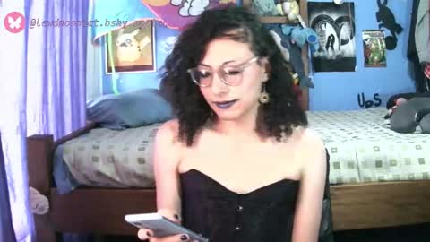 Lewd Mooncat online show from March 27, 2026, 9:47 pm