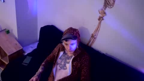lewd palindrome online show from February 8, 2025, 2:47 am