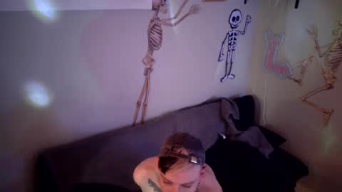 lewd palindrome online show from March 7, 2025, 3:19 am