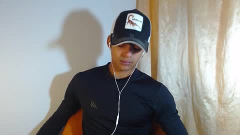 i  am lewis ly EDUARDO MEMDOZA15 online show from February 12, 2026, 12:22 pm