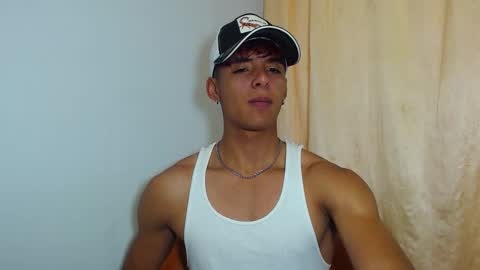 i  am lewis ly EDUARDO MEMDOZA15 online show from February 19, 2026, 3:08 pm