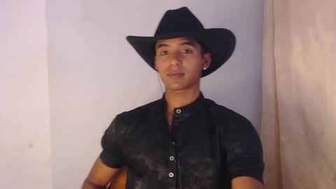 i  am lewis ly EDUARDO MEMDOZA15 online show from July 18, 2026, 3:05 pm