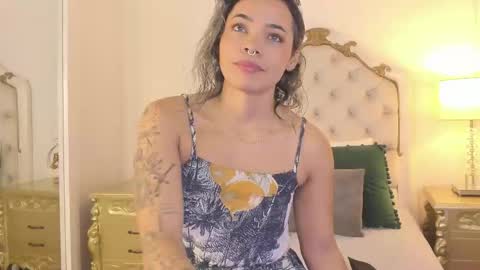 Snapshot of lexa_25_ chatting on November 19, 2025, 12:05 pm online show from November 19, 2025, 12:05 pm