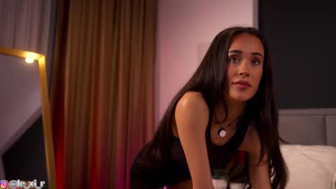 Lexi Reed online show from January 19, 2026, 4:33 pm