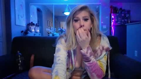 Snapshot of lexi_shocker chatting on November 14, 2025, 5:28 am Lexi online show from November 14, 2025, 5:28 am