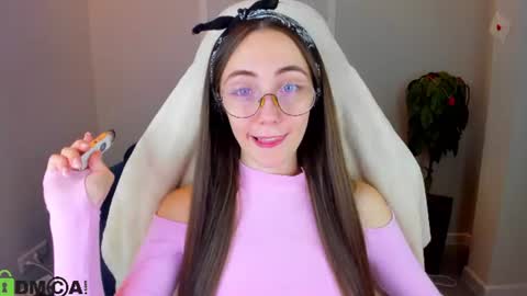Snapshot of lexi_split chatting on July 12, 2026, 1:51 am Lexi GTM2 MonWedThurSatSun 1000am-400pm online show from July 12, 2026, 1:51 am