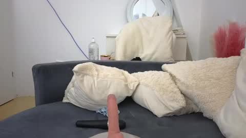 Snapshot of lexi_u_ chatting on December 31, 2024, 8:04 am LEXXY online show from December 31, 2024, 8:04 am