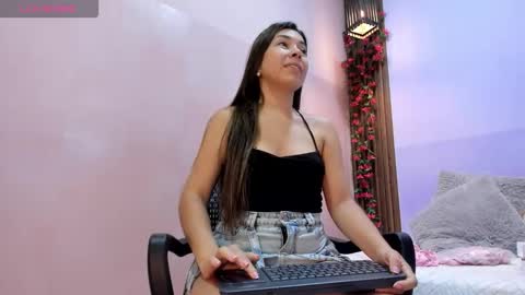 Lexi online show from October 13, 2025, 12:49 pm