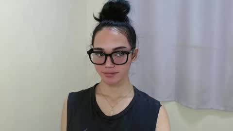 lexibabe_ online show from November 8, 2025, 8:18 pm