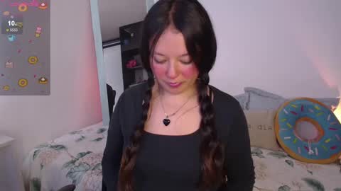 Snapshot of lexie_babe chatting on September 16, 2025, 6:09 pm Lexie Thompson 8pm 0000am -5 online show from September 16, 2025, 6:09 pm