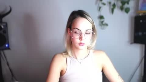 Lexie online show from February 25, 2025, 1:09 am