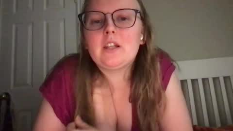 Snapshot of lexielilacs chatting on January 9, 2025, 2:01 am lexie online show from January 9, 2025, 2:01 am