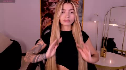 Lexie  online show from June 3, 2026, 6:46 pm