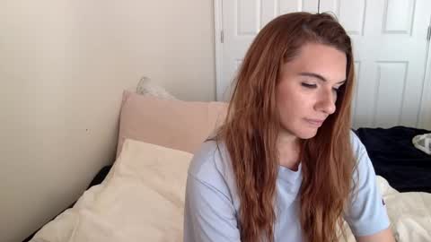 Snapshot of lexiial0 chatting on December 4, 2024, 5:44 pm Alexia L. online show from December 4, 2024, 5:44 pm