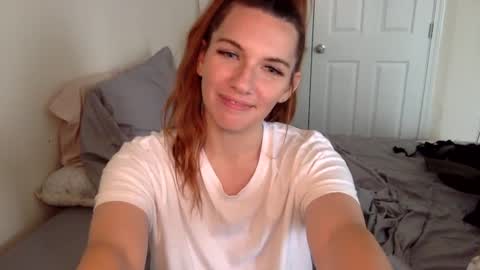 Snapshot of lexiial0 chatting on December 16, 2024, 5:43 pm Alexia L. online show from December 16, 2024, 5:43 pm