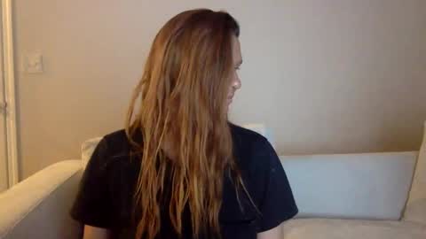 Snapshot of lexiial0 chatting on February 1, 2025, 6:00 am Alexia L. online show from February 1, 2025, 6:00 am