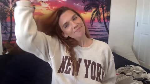 Snapshot of lexiial0 chatting on September 10, 2025, 3:56 pm Alexia L. online show from September 10, 2025, 3:56 pm