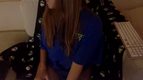 Snapshot of lexiial0 chatting on October 16, 2025, 3:40 am Alexia L. online show from October 16, 2025, 3:40 am