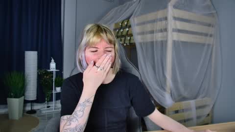 Snapshot of lexiwenford chatting on May 19, 2026, 2:29 am Lexi Wenford NO NUDE GODDESS online show from May 19, 2026, 2:29 am