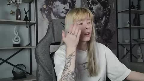 Snapshot of lexiwenford chatting on June 9, 2026, 3:40 am Lexi Wenford NO NUDE GODDESS online show from June 9, 2026, 3:40 am