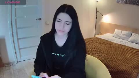 lexyswett online show from February 19, 2025, 11:17 am