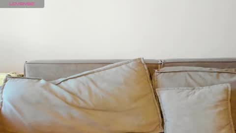 lexyswett online show from October 20, 2025, 7:20 am