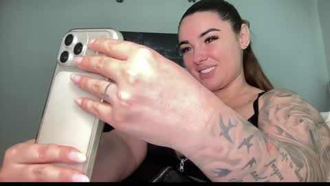 Lexyswetty online show from June 21, 2026, 3:25 pm