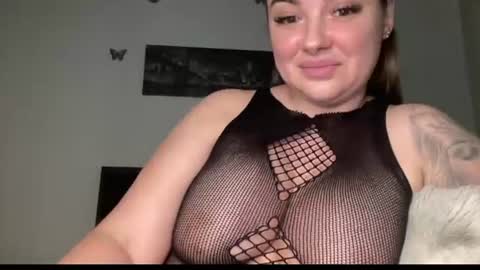 Lexyswetty online show from June 23, 2026, 4:38 pm