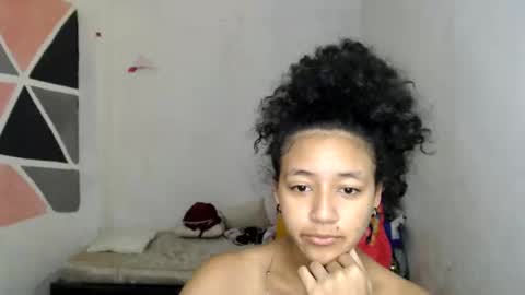 lolita online show from December 14, 2024, 7:57 pm