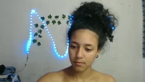 lolita online show from January 10, 2025, 7:25 am