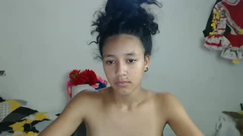 lolita online show from February 19, 2025, 5:06 pm