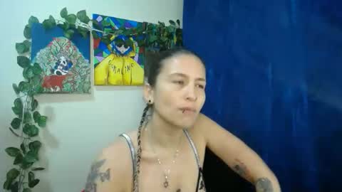 leyla_horny_bg online show from May 3, 2026, 1:00 am