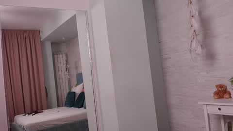 LeylaGracey online show from November 26, 2025, 6:14 am