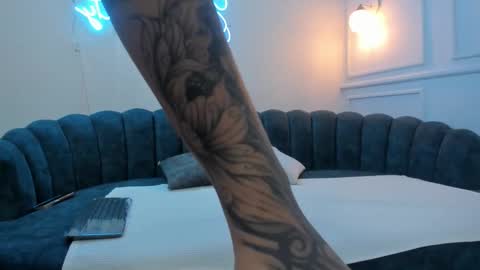 Leyla online show from March 16, 2026, 11:47 am