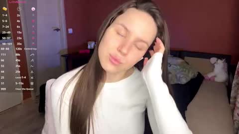 Adeline Di or just cute girl3 online show from February 6, 2026, 7:50 pm