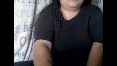 lhiannash33 online show from April 13, 2026, 12:49 am