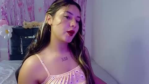 Lia  online show from September 20, 2025, 5:36 pm